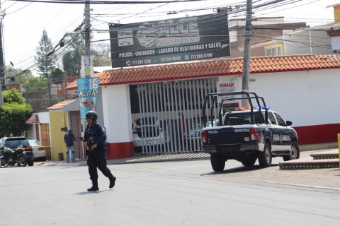 El asesinato provocó la movilización de varios policías, pero los homicidas huyeron.